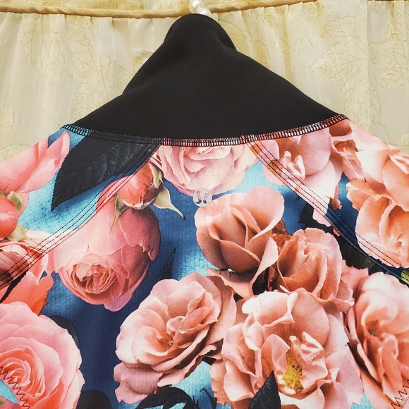 Lululemon Nice Asana Secret Garden Jacket - Picture 5 of 7